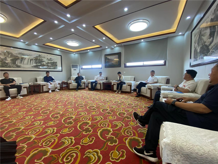 6月26日，省衛(wèi)健委一行7人在高新區(qū)領(lǐng)導(dǎo)陪同下來我司考察工作，并給出充分肯定。